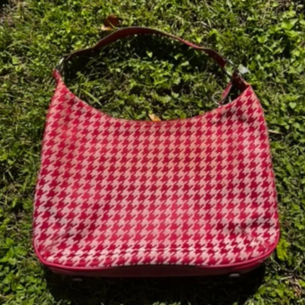 Nine West herringbone style shoulder bag in pink and cream houndstooth - Picture 1 of 5